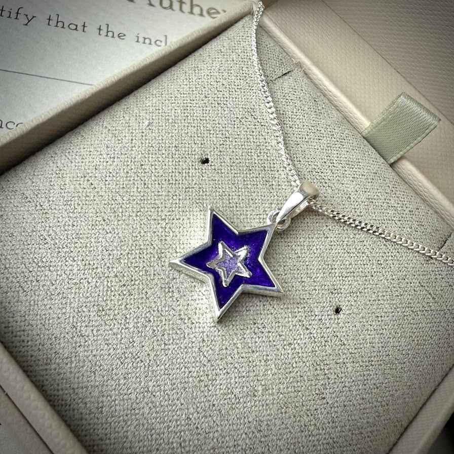 Hanging Star Pendant