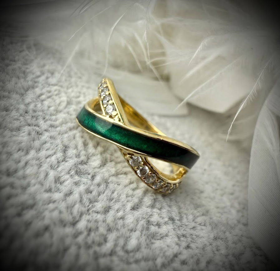 9ct Gold Infinity Ring