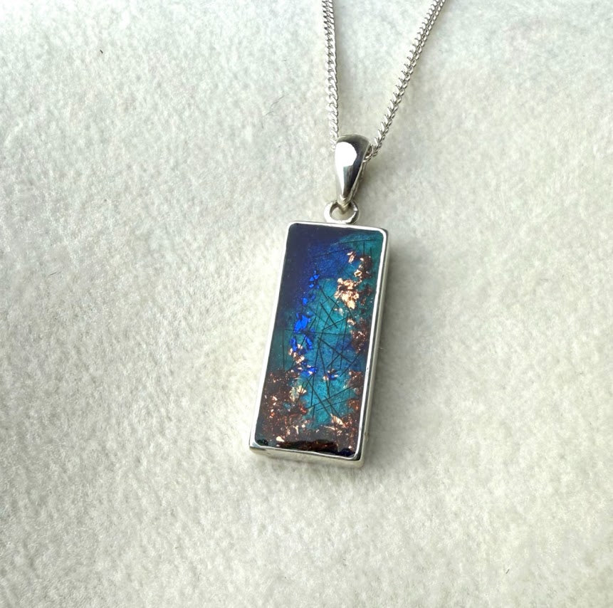 Oblong Pendant