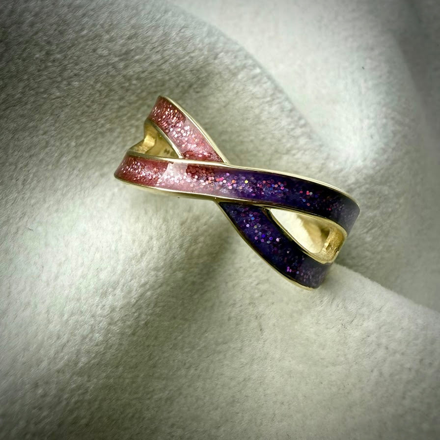 9ct Yellow gold Simple Infinity Ring - Size P Only