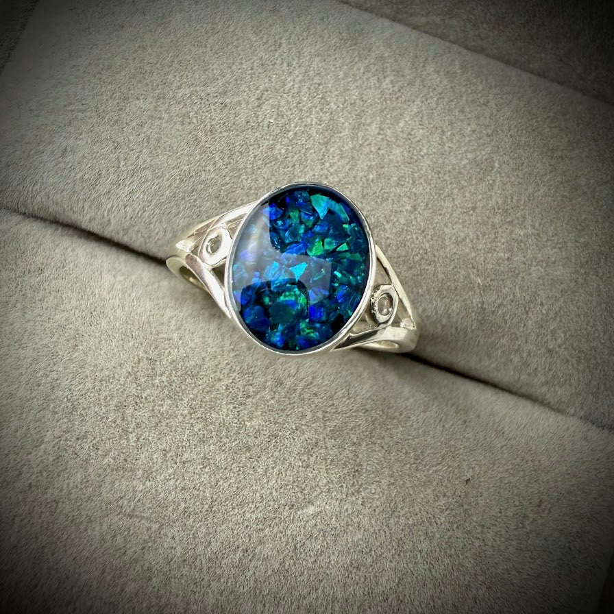 The oval Ring