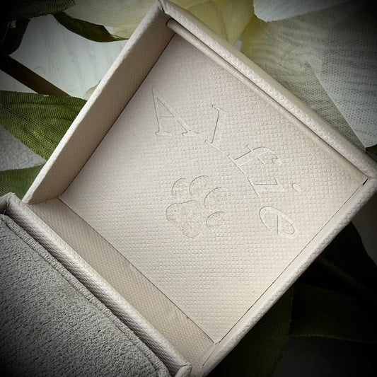 Personal Gift Box Lid Engraving