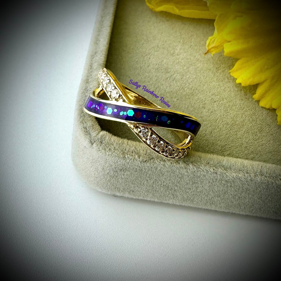 9ct Yellow/White/Rose Gold Infinity Ring
