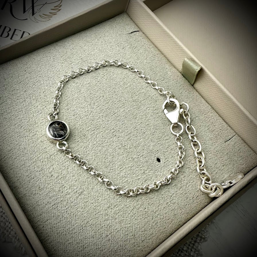 Petite Round adjustable Bracelet