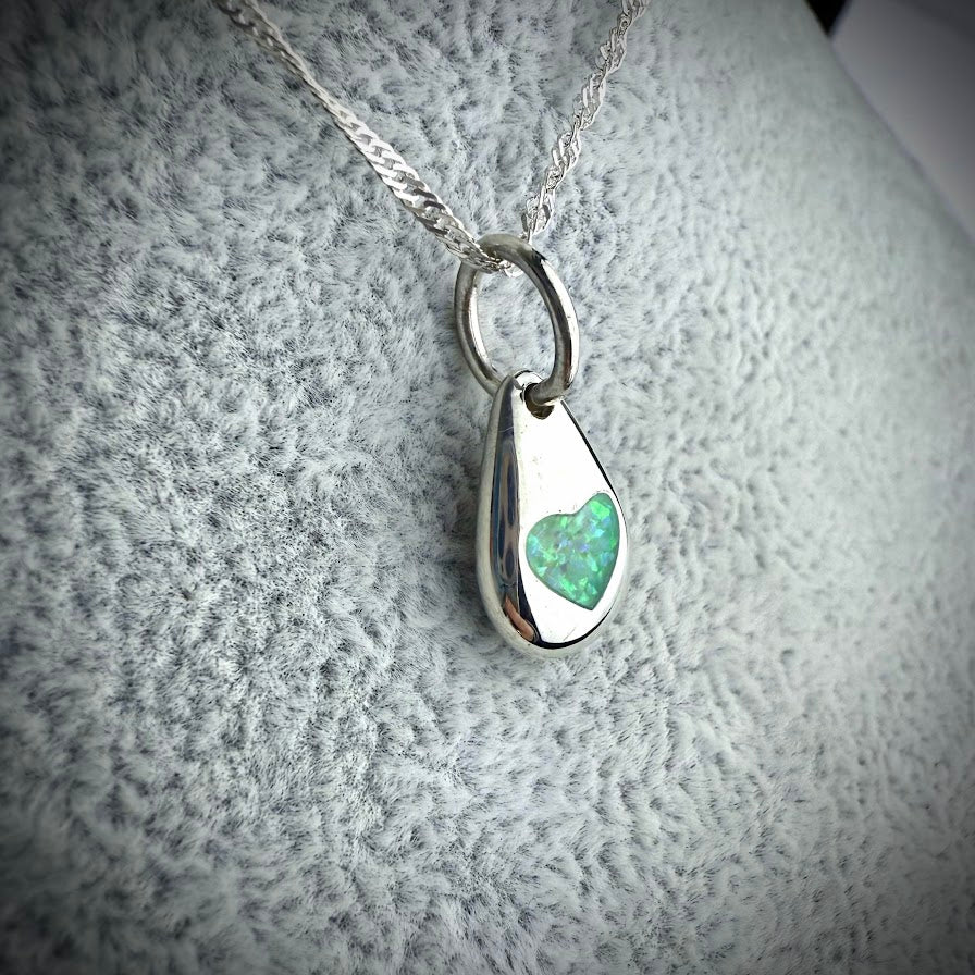 Petite Pebble Pendant