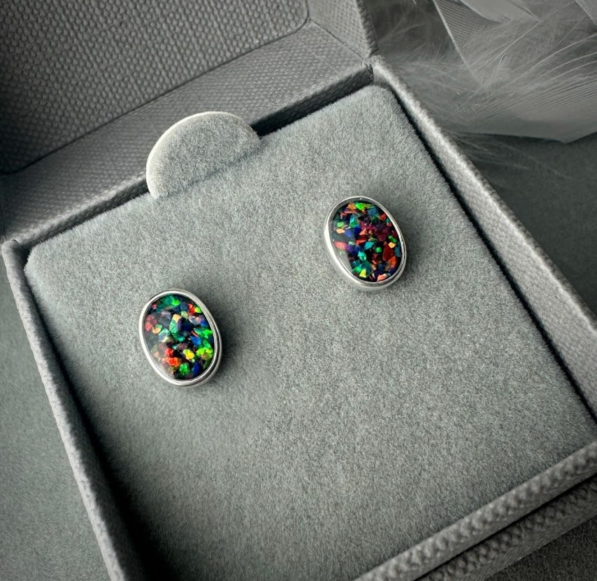 Oval Stud Earrings