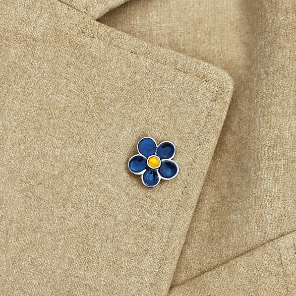 Forget Me Not / Flower Brooch