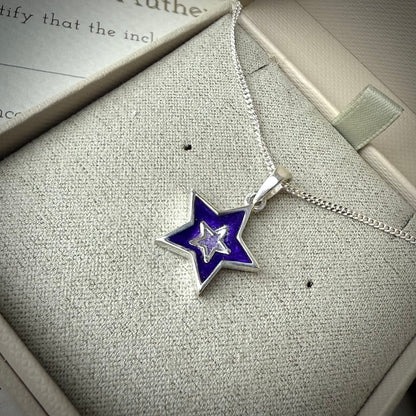 Hanging Star Pendant