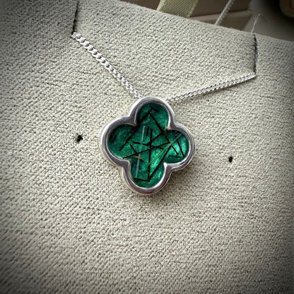 The Classic Clover Pendant