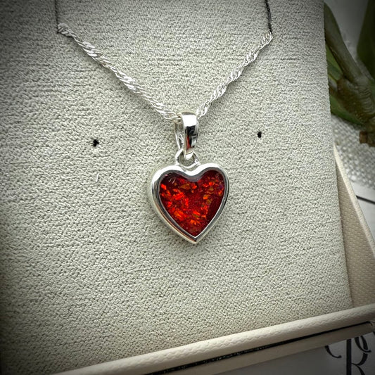 The Classic Mini Heart Pendant
