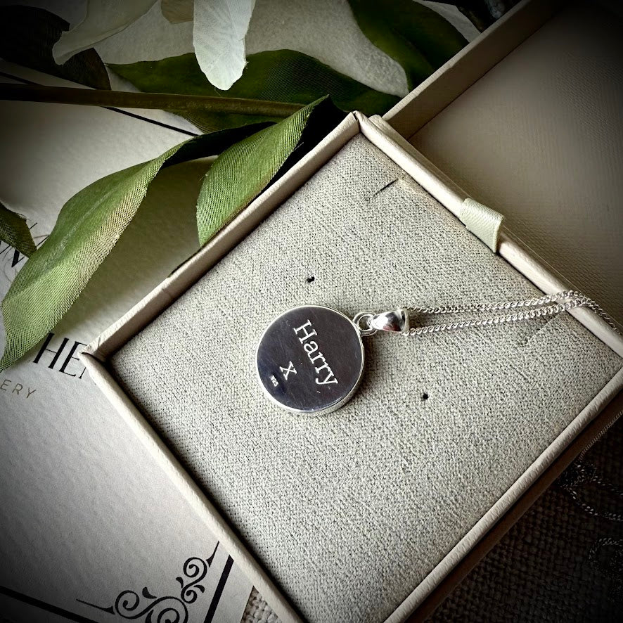 Simple Round Pendant