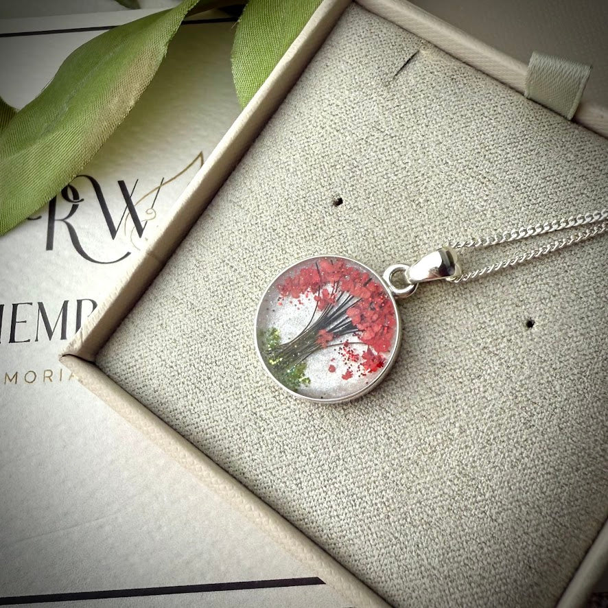 Simple Round Pendant