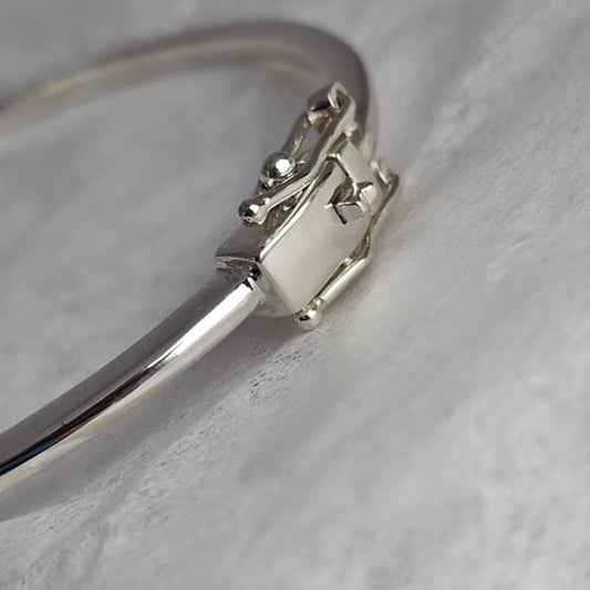 The Classic Clover Bangle