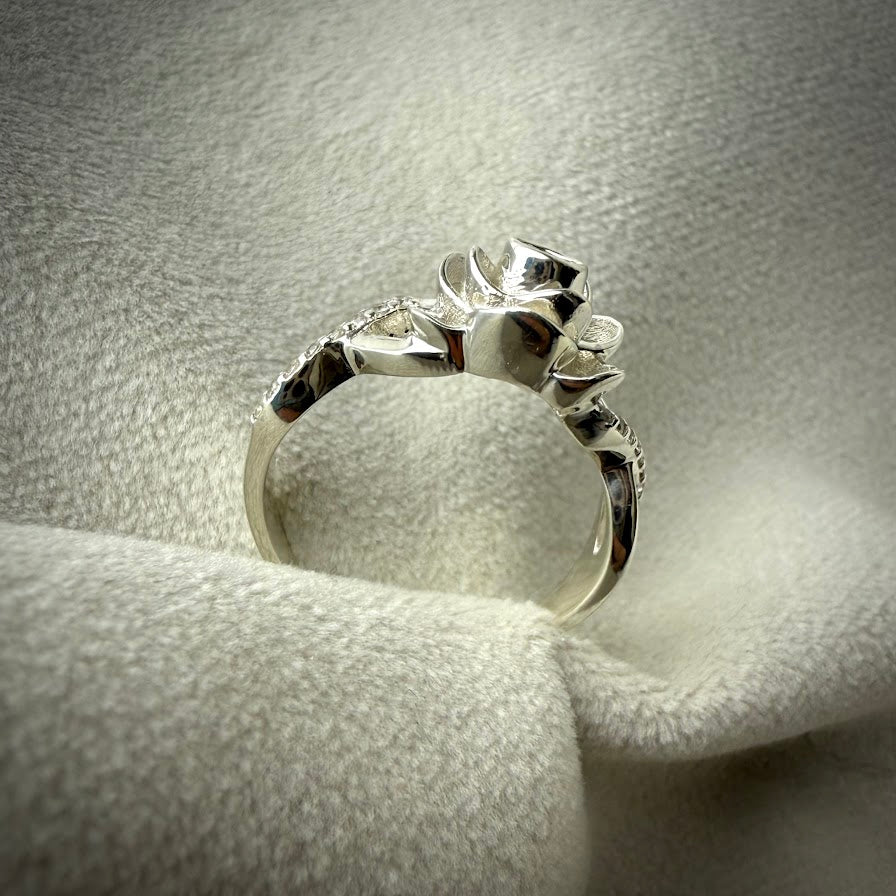Infinite Rose .925 Silver Ring - Size S Only