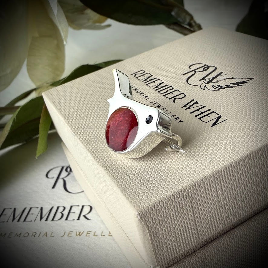 Classic Robin Brooch