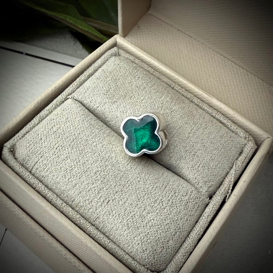 The Classic Clover Bracelet Charm