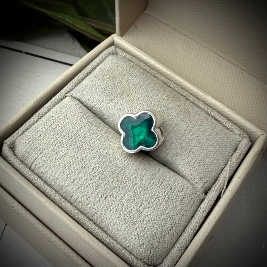 The Classic Clover Bracelet Charm