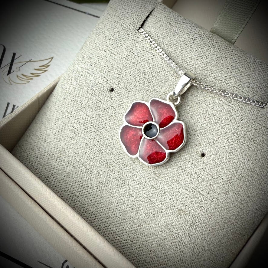 The Poppy Pendant