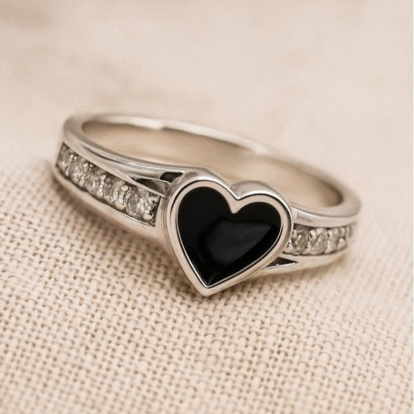 The Heart Twist Ring