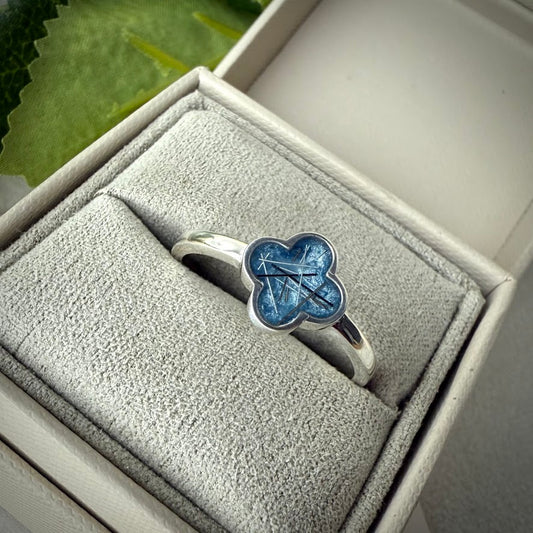 The Classic Clover Ring