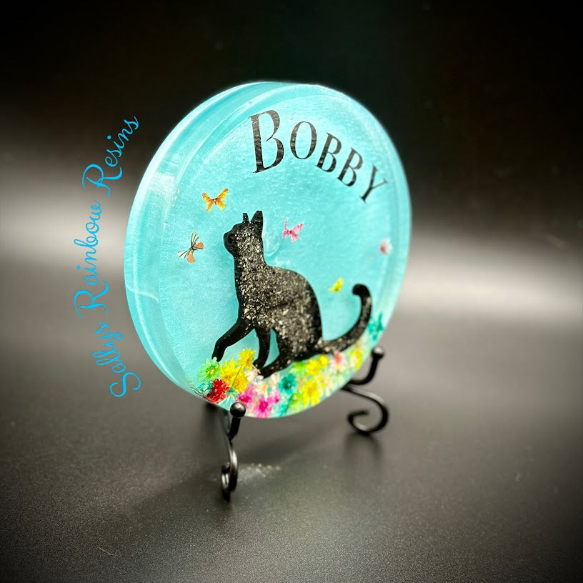 Round paperweight