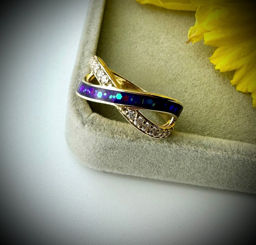 9ct Gold Infinity Ring