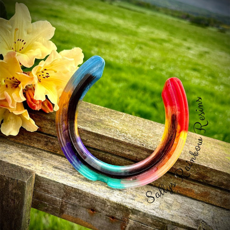 Single Horsehair / Ashes Horseshoe