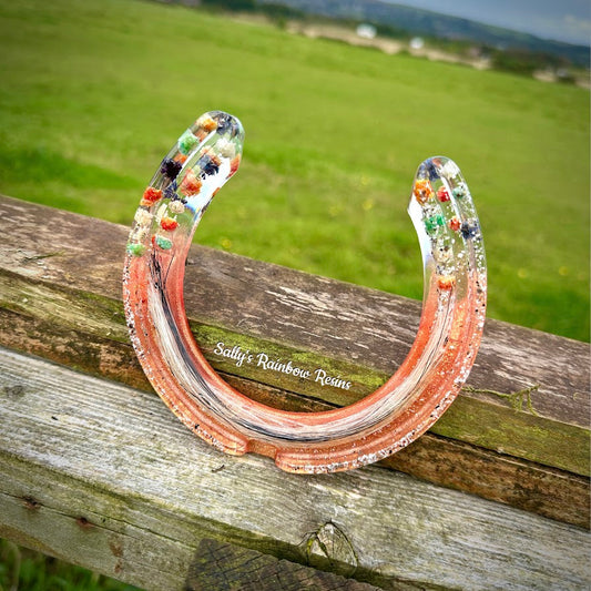 Single Horsehair / Ashes Horseshoe