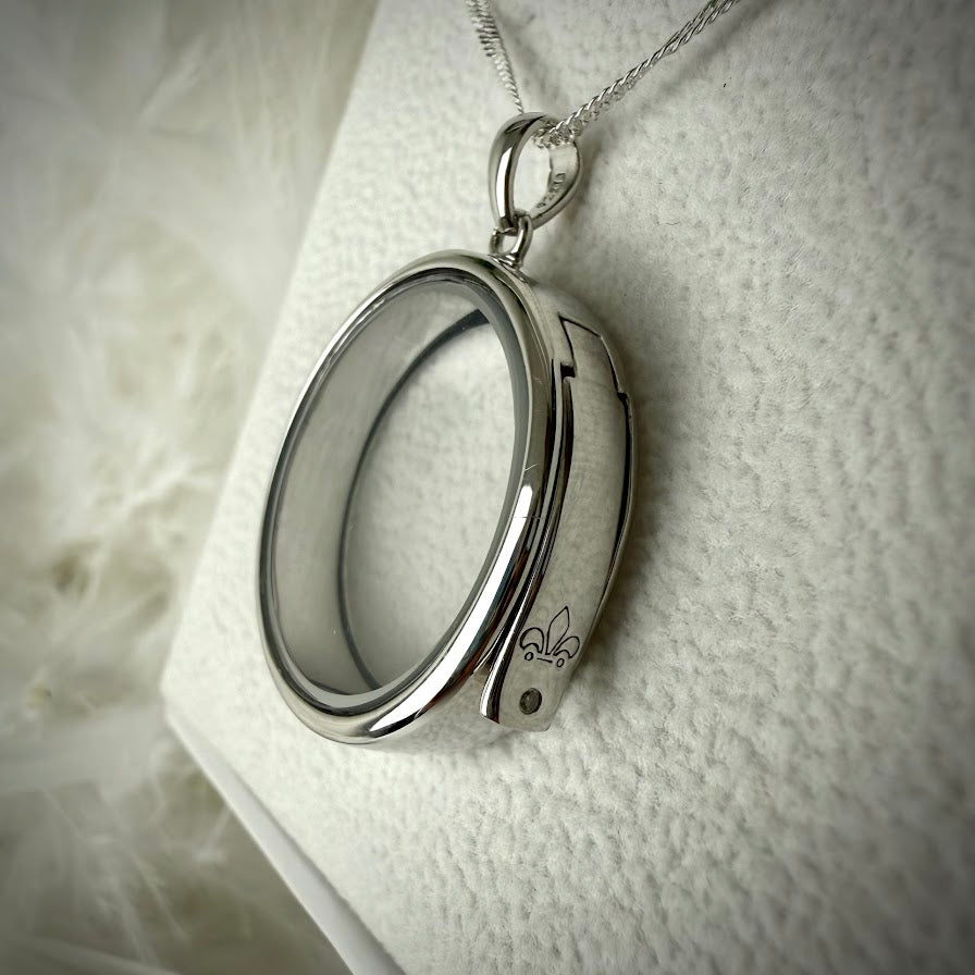 Round glass and .925 Silver locket  & Paw Charm