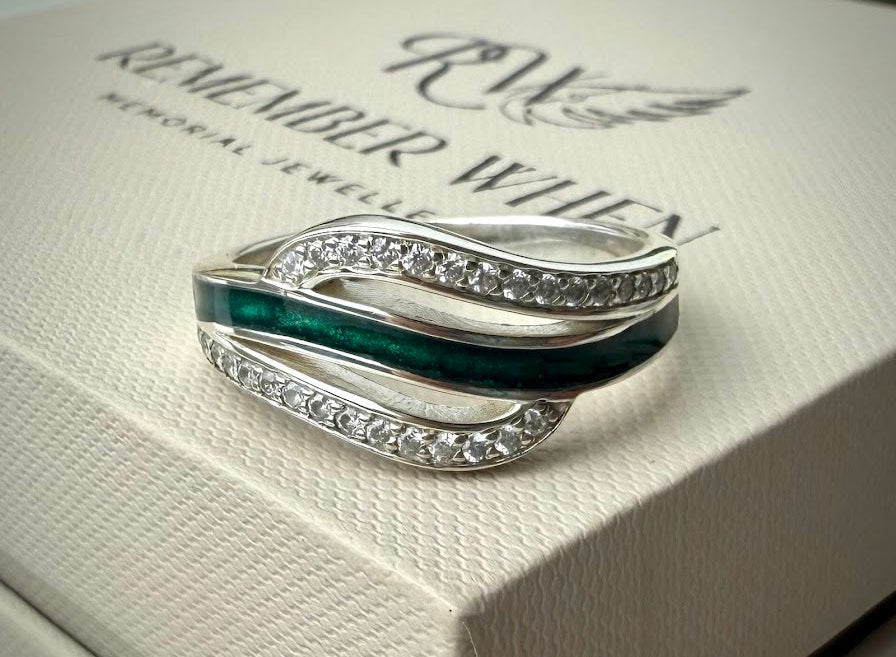 9ct Gold Eternal Wave Ring
