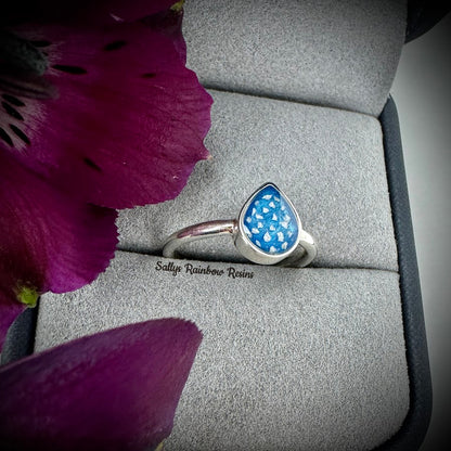 9ct Gold Teardrop Ring