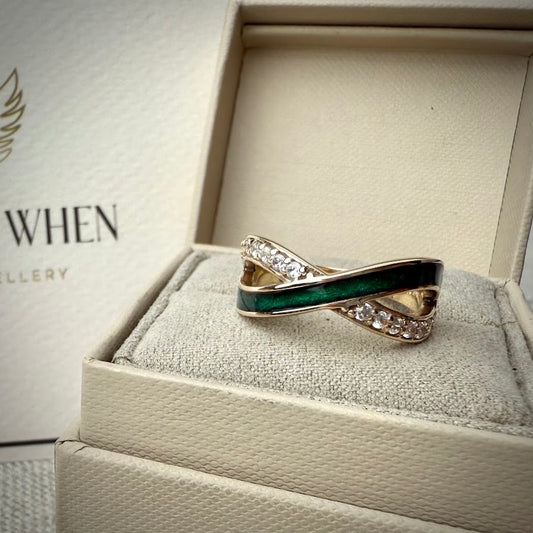 9ct Gold Infinity Ring