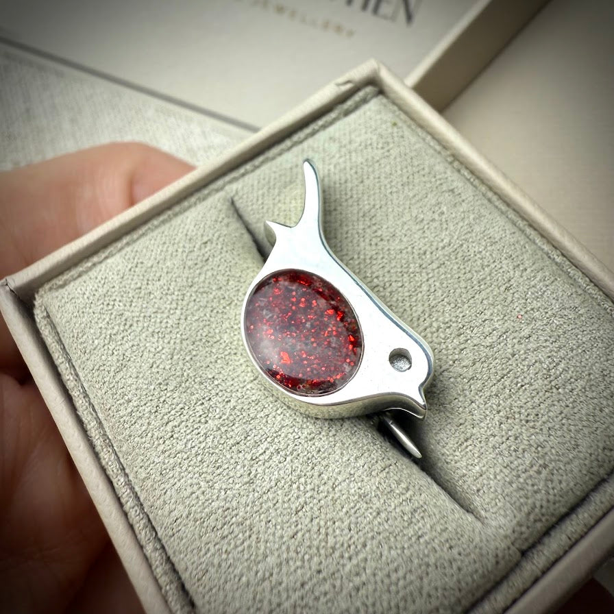 Classic Robin Brooch