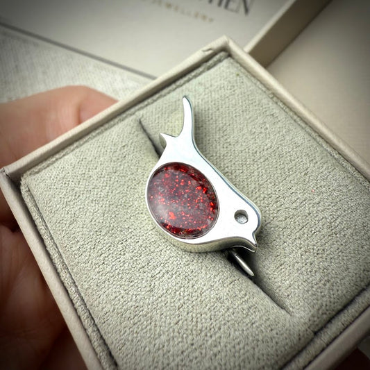 Classic Robin Brooch