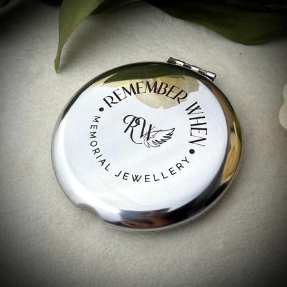 The Everclose Compact Mirror