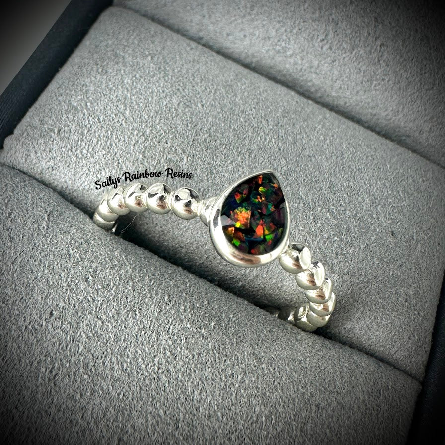 Teardrop Bobble .925 Silver Ring - Size Q Only