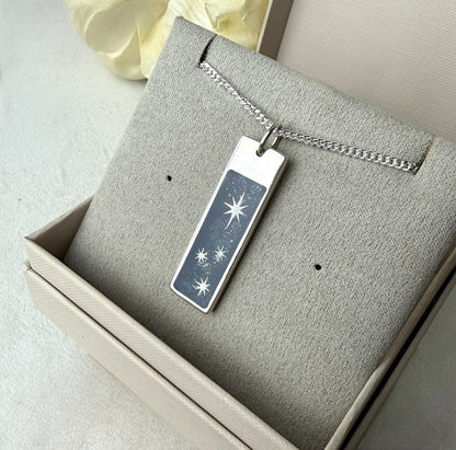 Heavyweight Oblong Bar Pendant