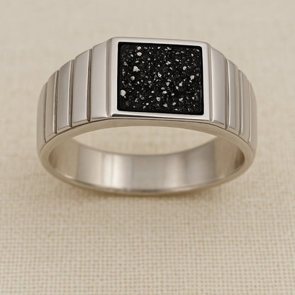 Square decorative Signet Ring