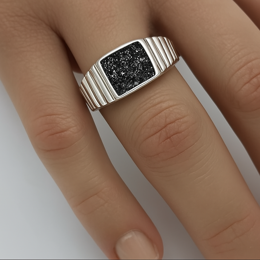 Square decorative Signet Ring