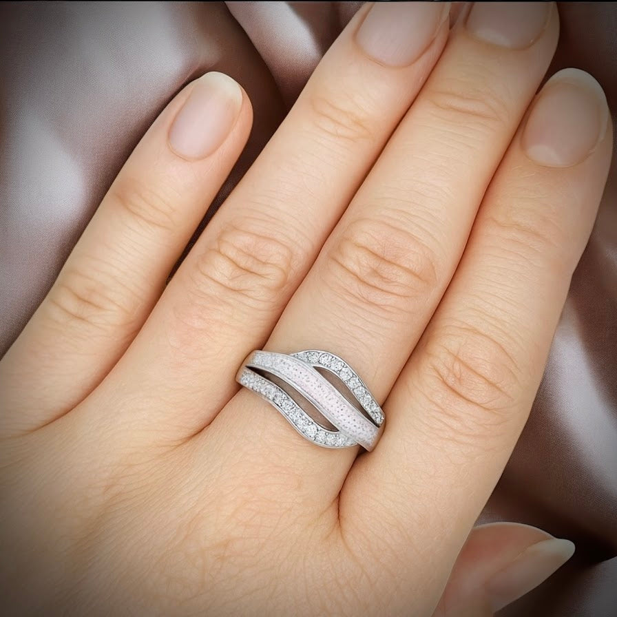 The Eternal Wave Ring