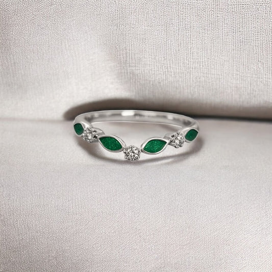 9ct Gold wishbone Marquise Ring