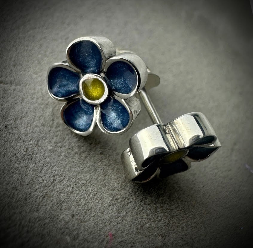 Forget Me Not / Flower Stud Earrings