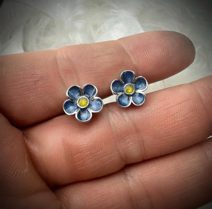 Forget Me Not / Flower Stud Earrings
