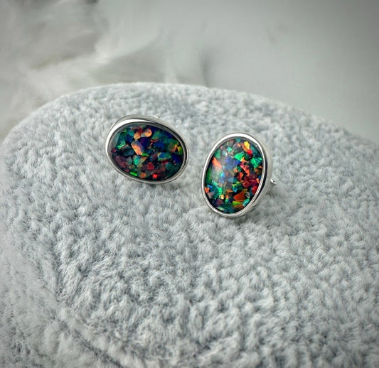 Oval Stud Earrings