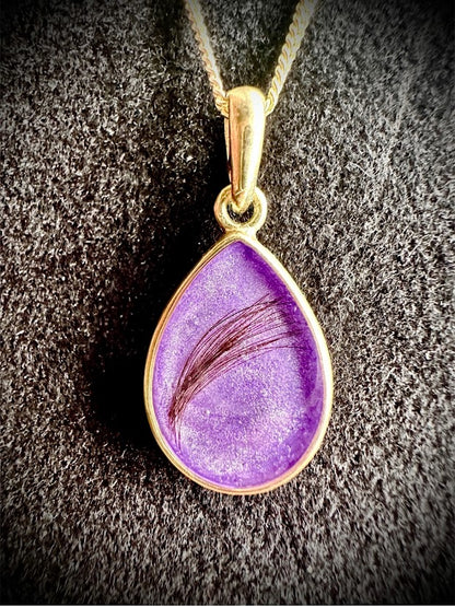 9ct Yellow Gold Teardrop Pendant