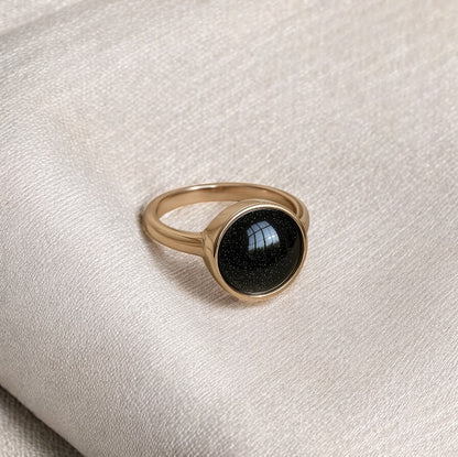 9ct Gold Luna Ring