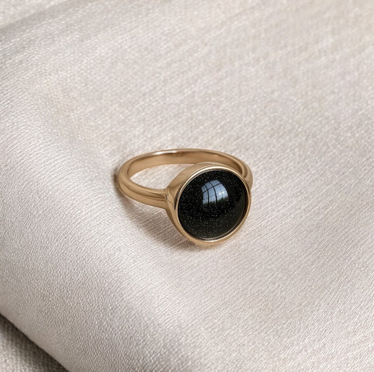 9ct Gold Luna Ring