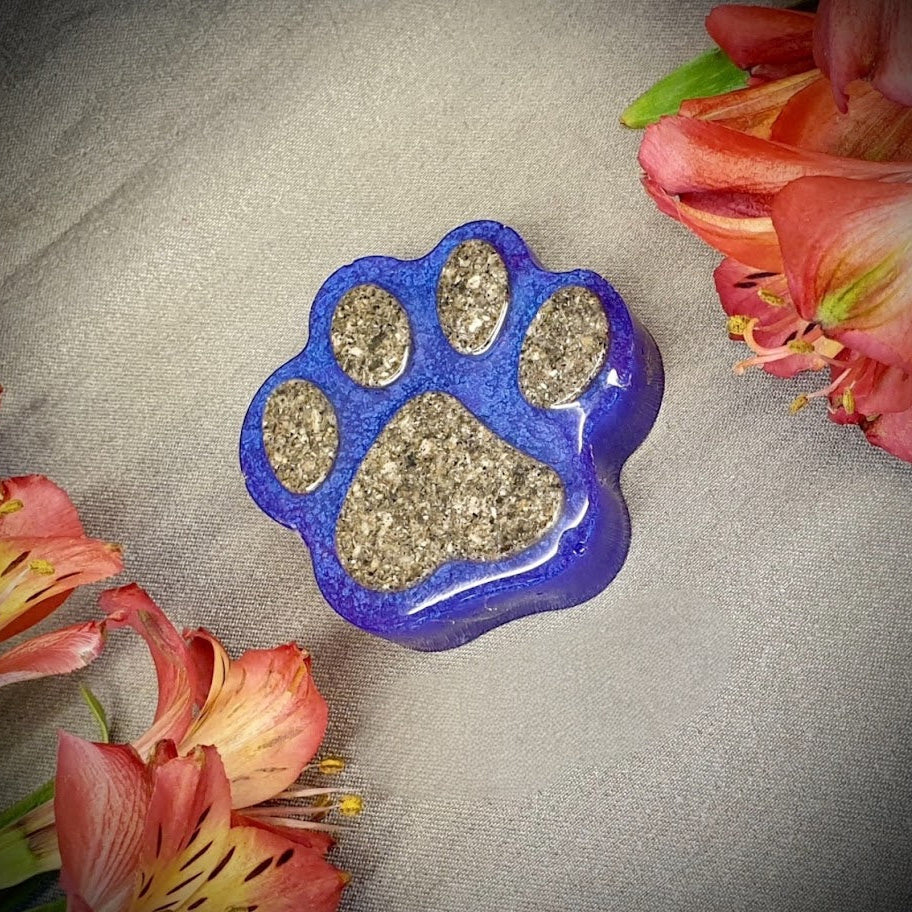 Paw paperweight