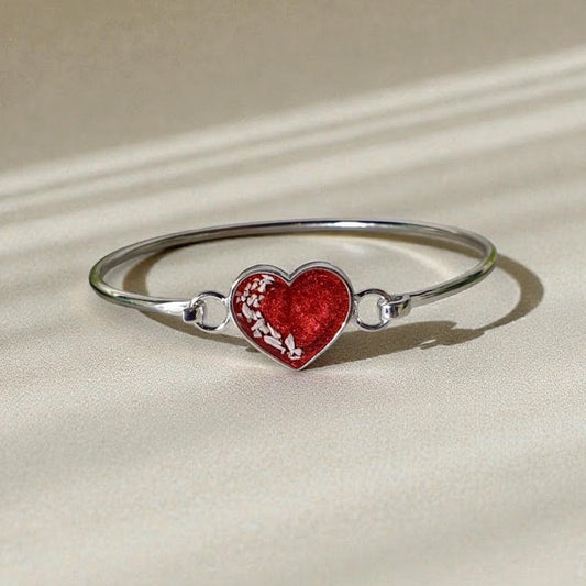 Simple Heart Bangle