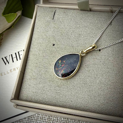 9ct Yellow Gold Teardrop Pendant